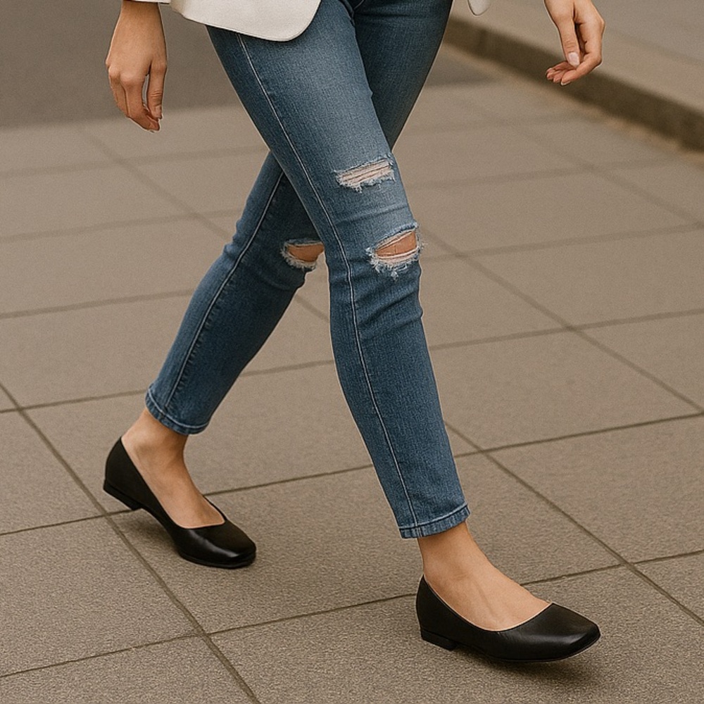Classic Black Women's Leather Ballet Flats